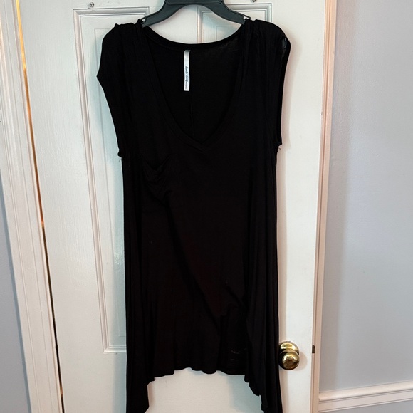 Chic Black Women's Tunic Top - Picture 1 of 4